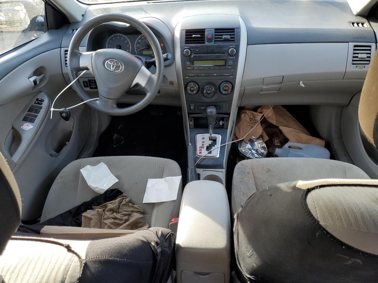 2010 Toyota Corolla - Image 8