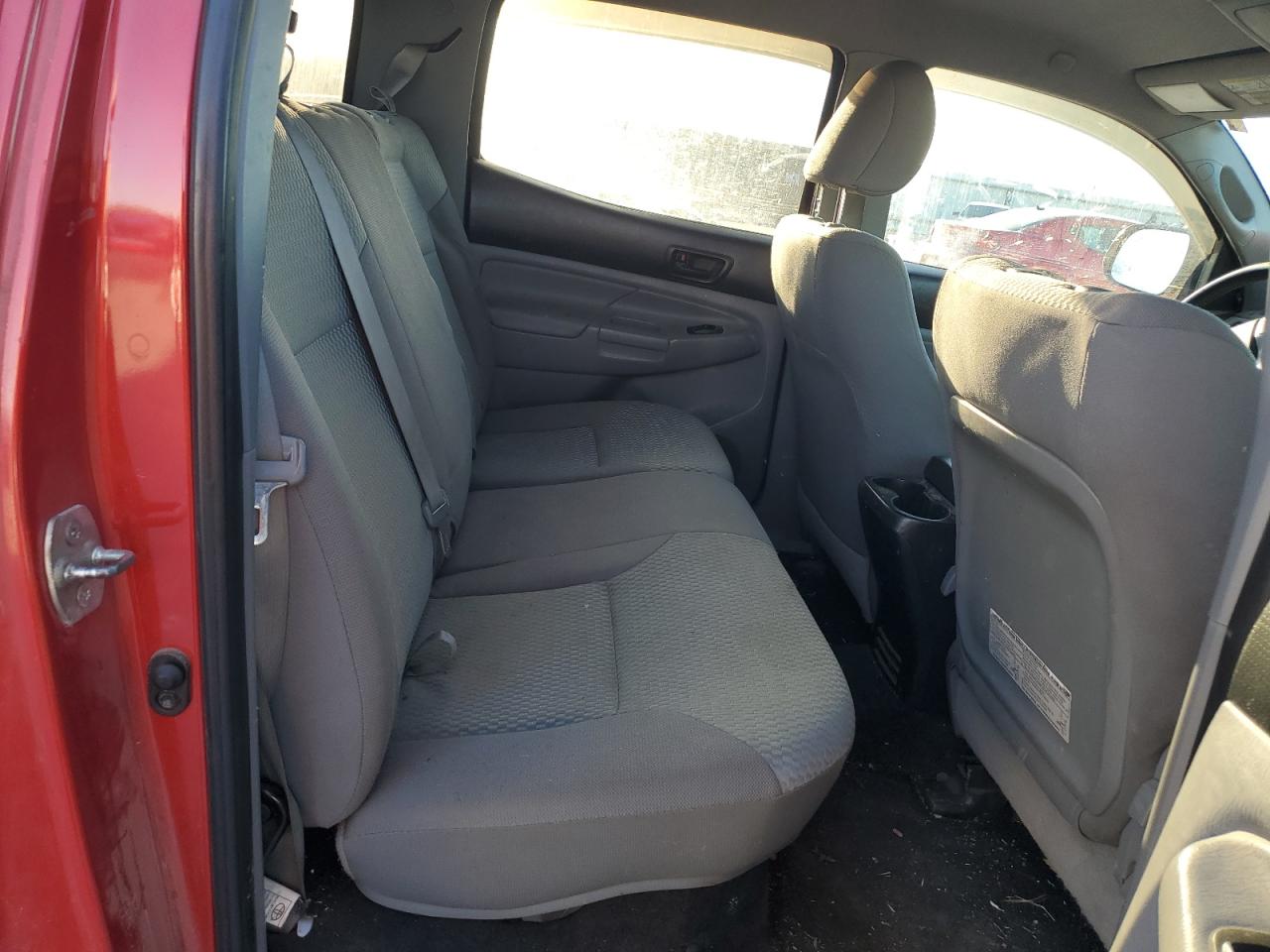 2013 Toyota Tacoma - Image 10