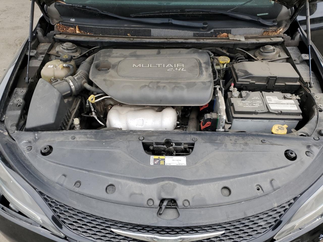 2015 Chrysler 200 Limited VIN: 1C3CCCABXFN637354 Lot: 89024775