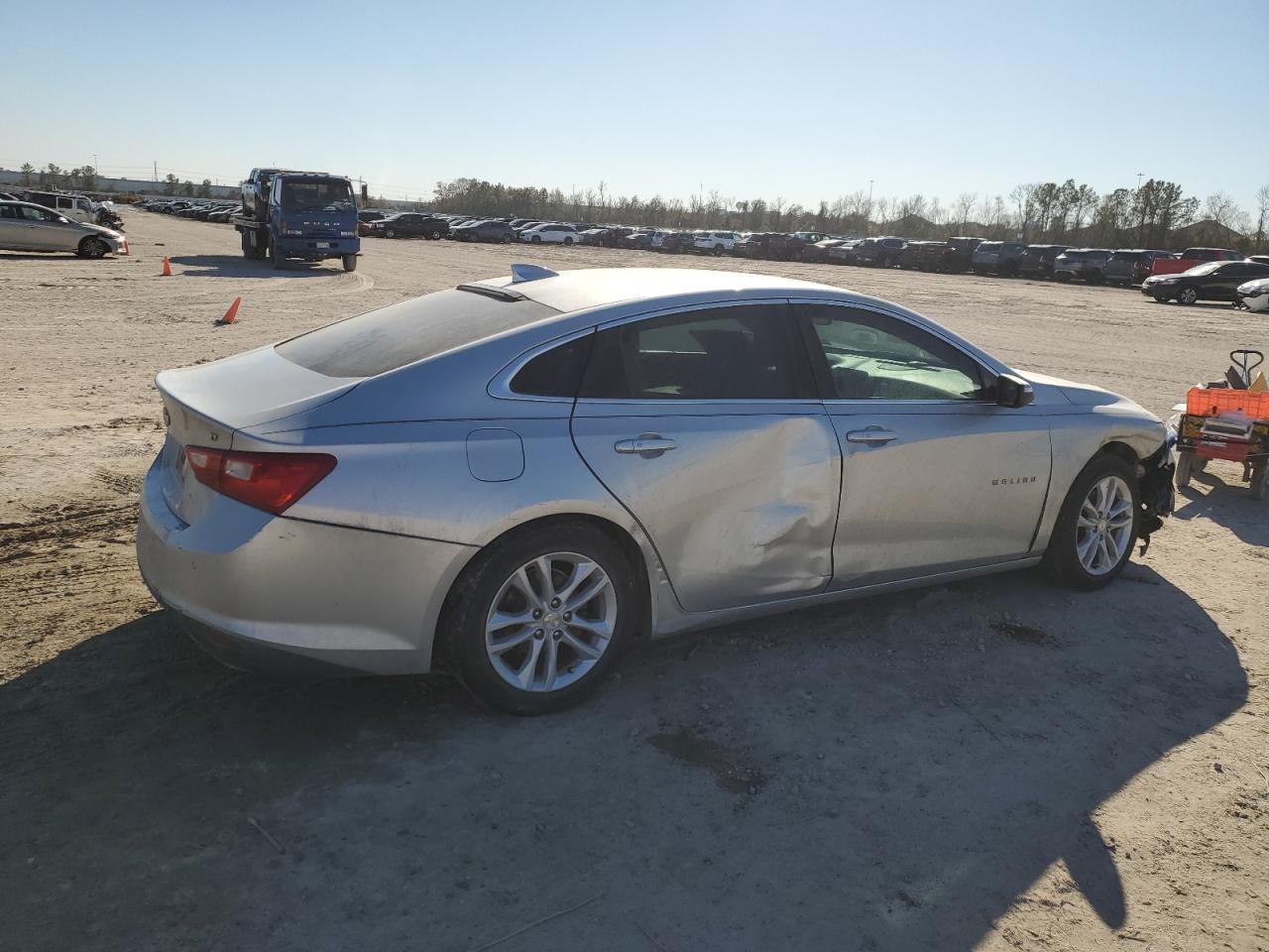 2016 Chevrolet Malibu - Image 3