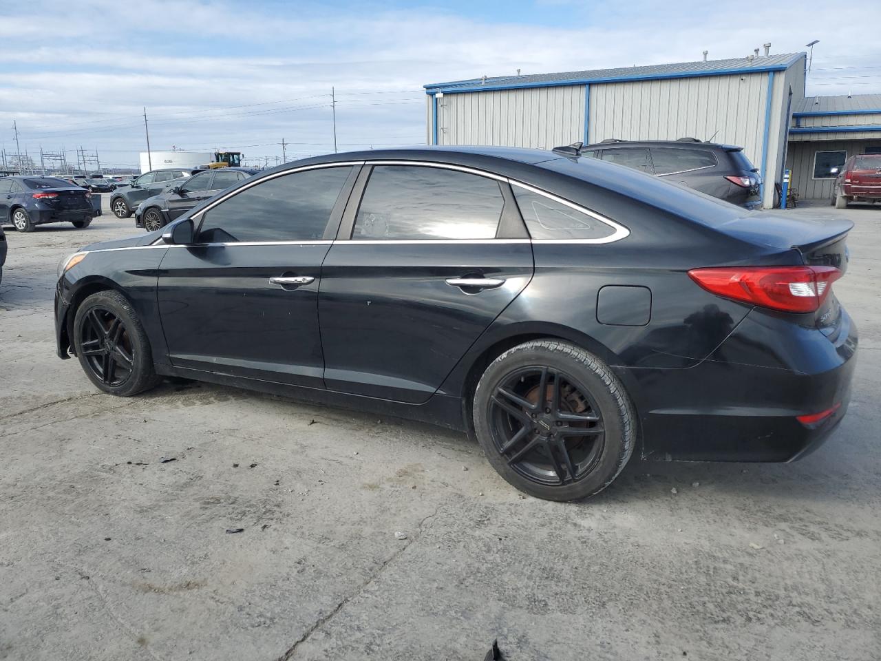 2015 Hyundai Sonata - Image 2