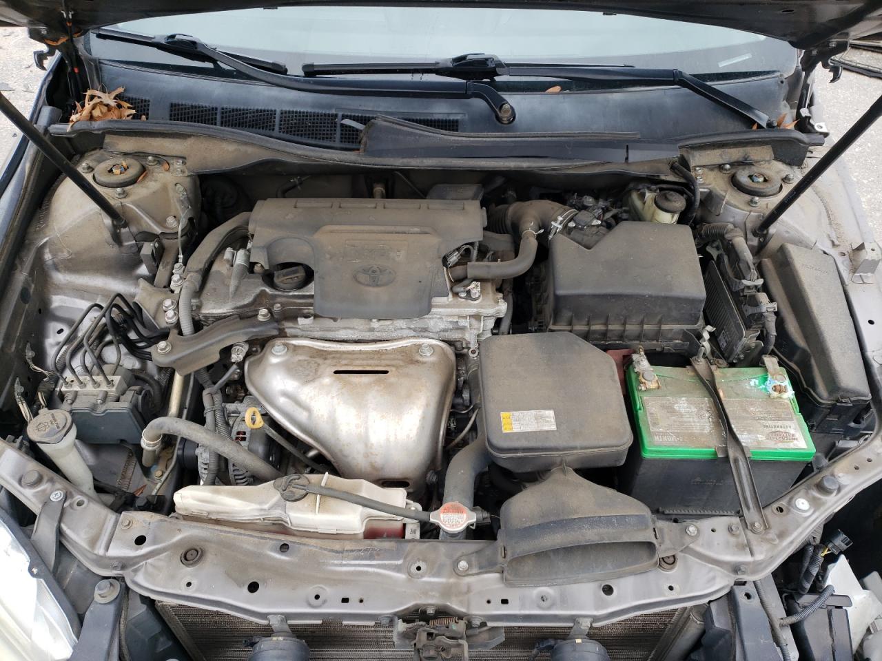 2016 Toyota Camry - Image 11