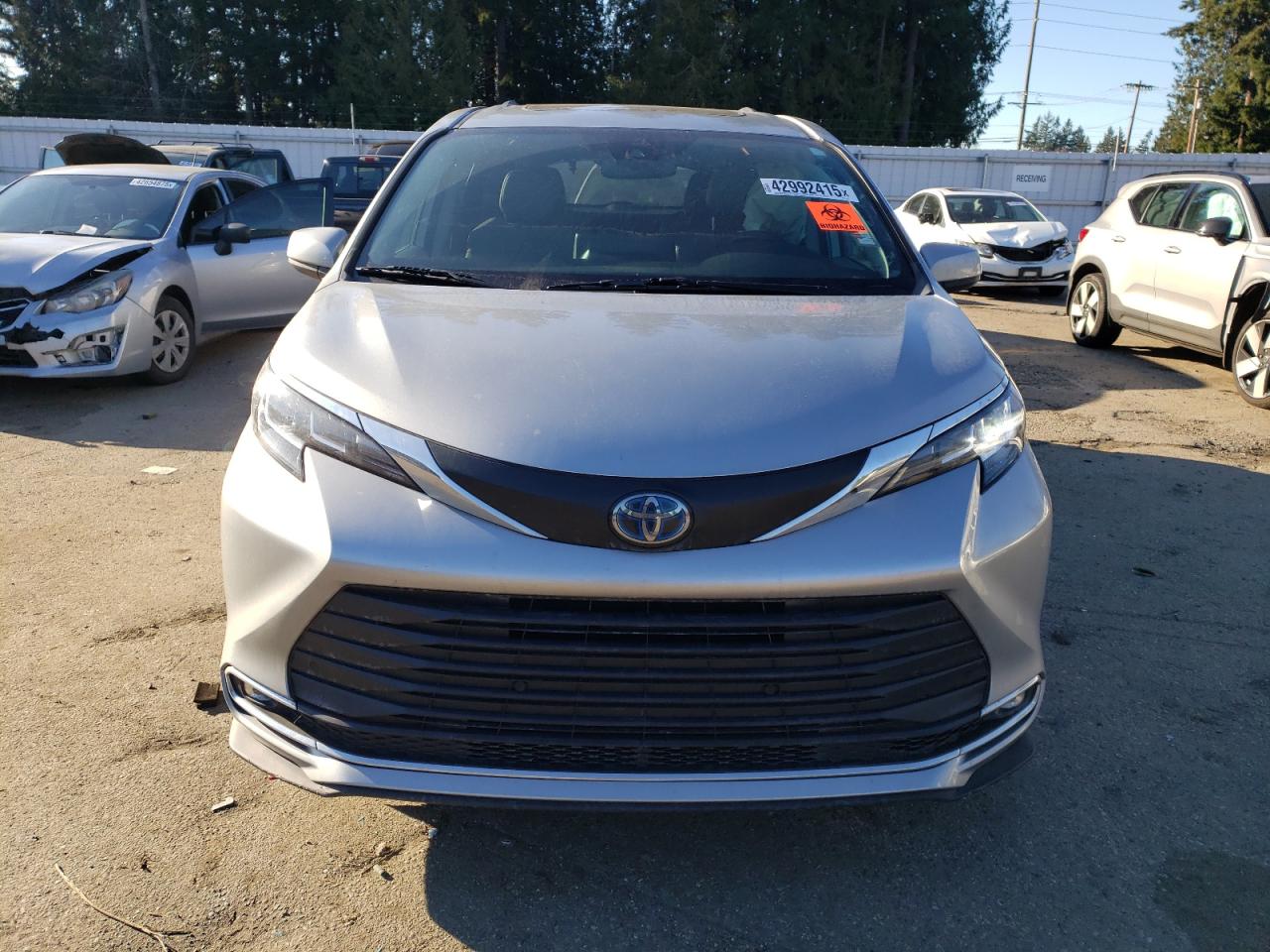 2021 Toyota Sienna - Image 5