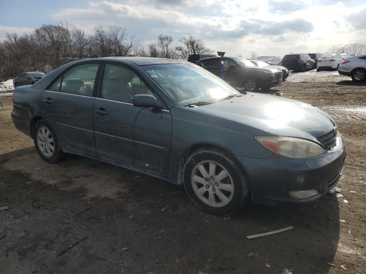 2004 Toyota Camry - Image 4