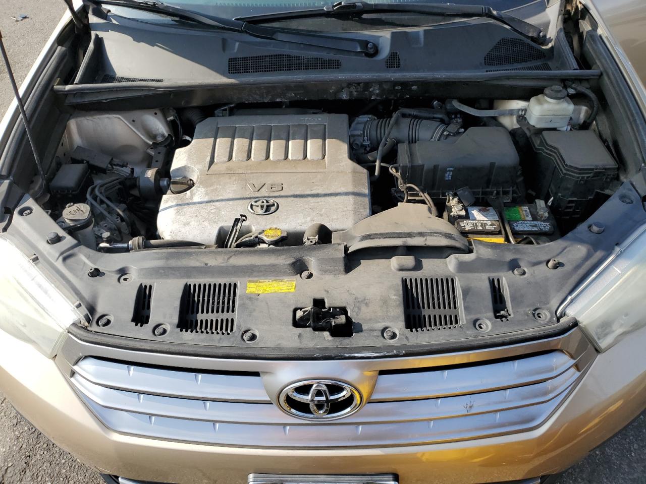 2013 Toyota Highlander - Image 13