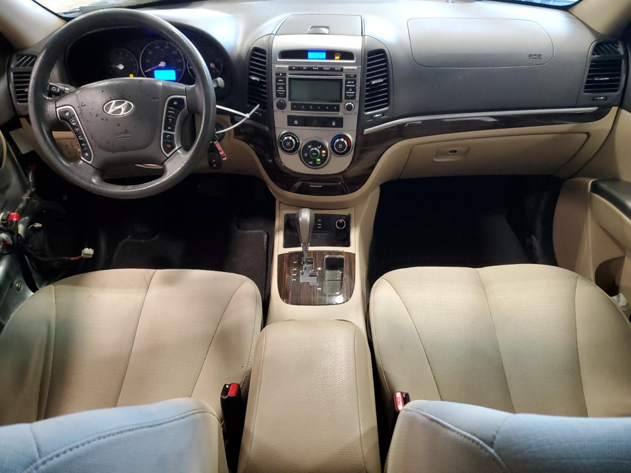 2011 Hyundai Santa Fe - Image 8