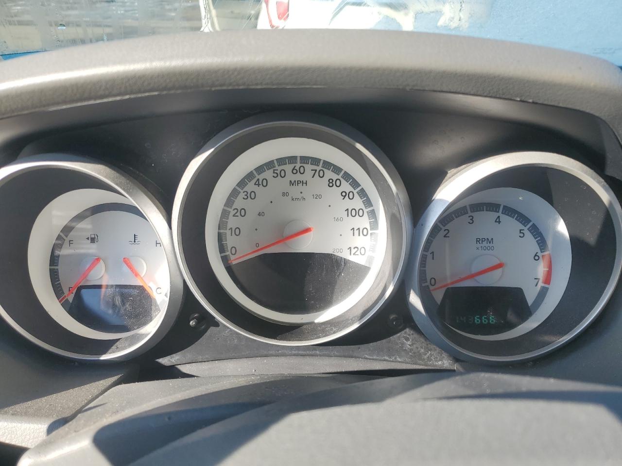 2008 Dodge Caravan - Image 9