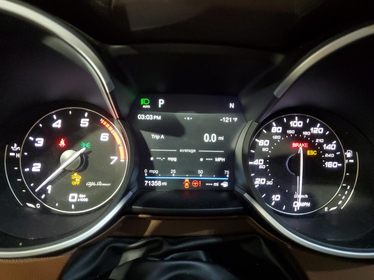 2019 Alfa Romeo Stelvio - Image 9