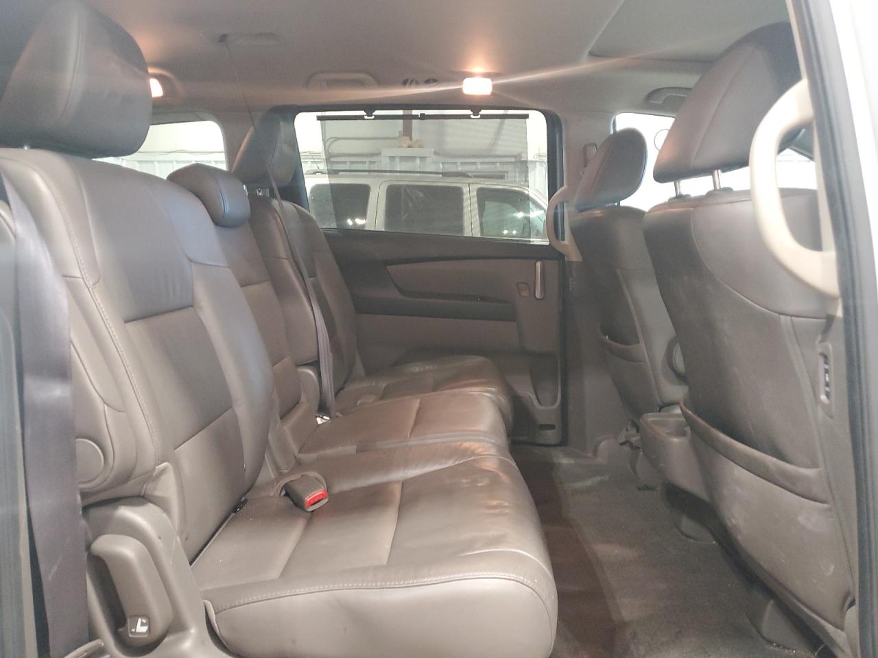 2012 Honda Odyssey - Image 11