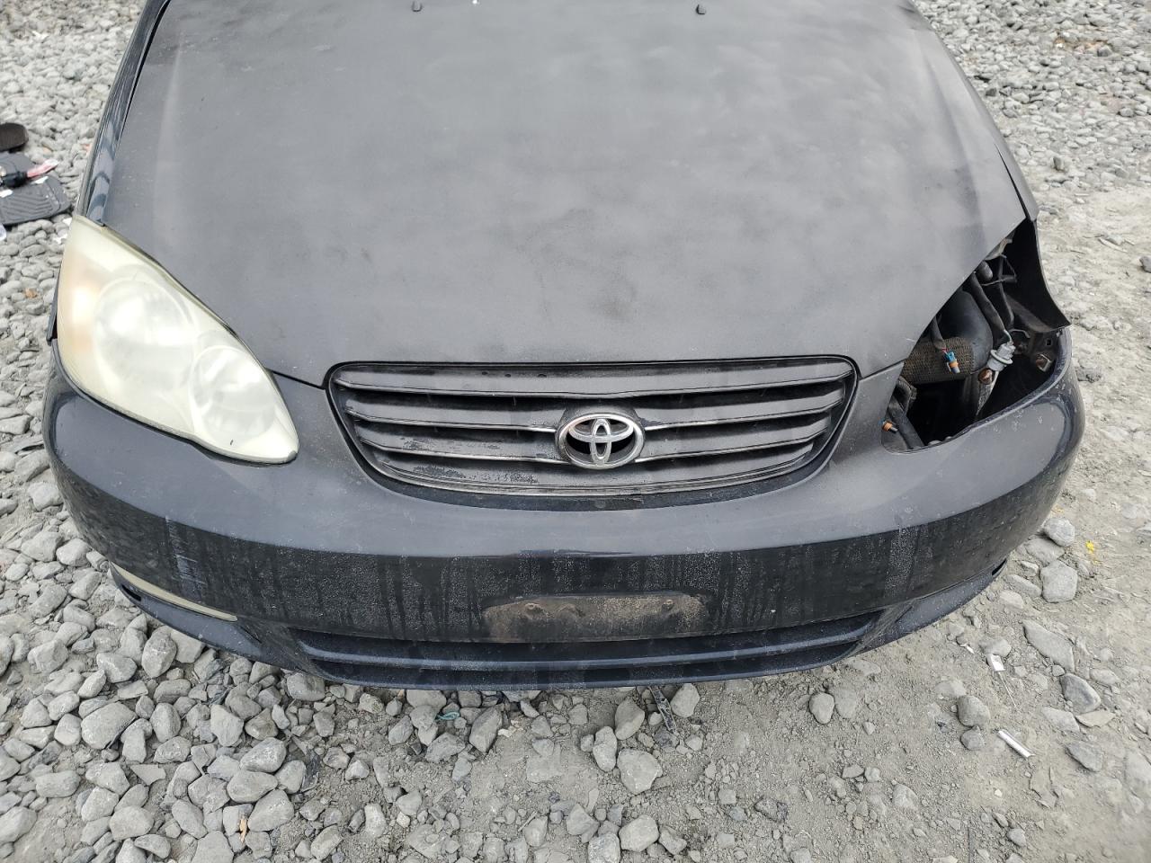 2004 Toyota Corolla - Image 13