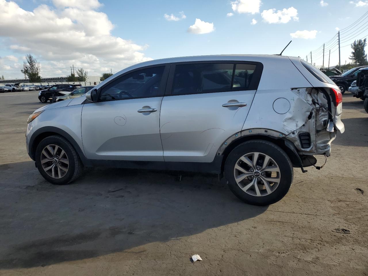 VIN KNDPB3AC3E7561360 2014 KIA SPORTAGE no.2