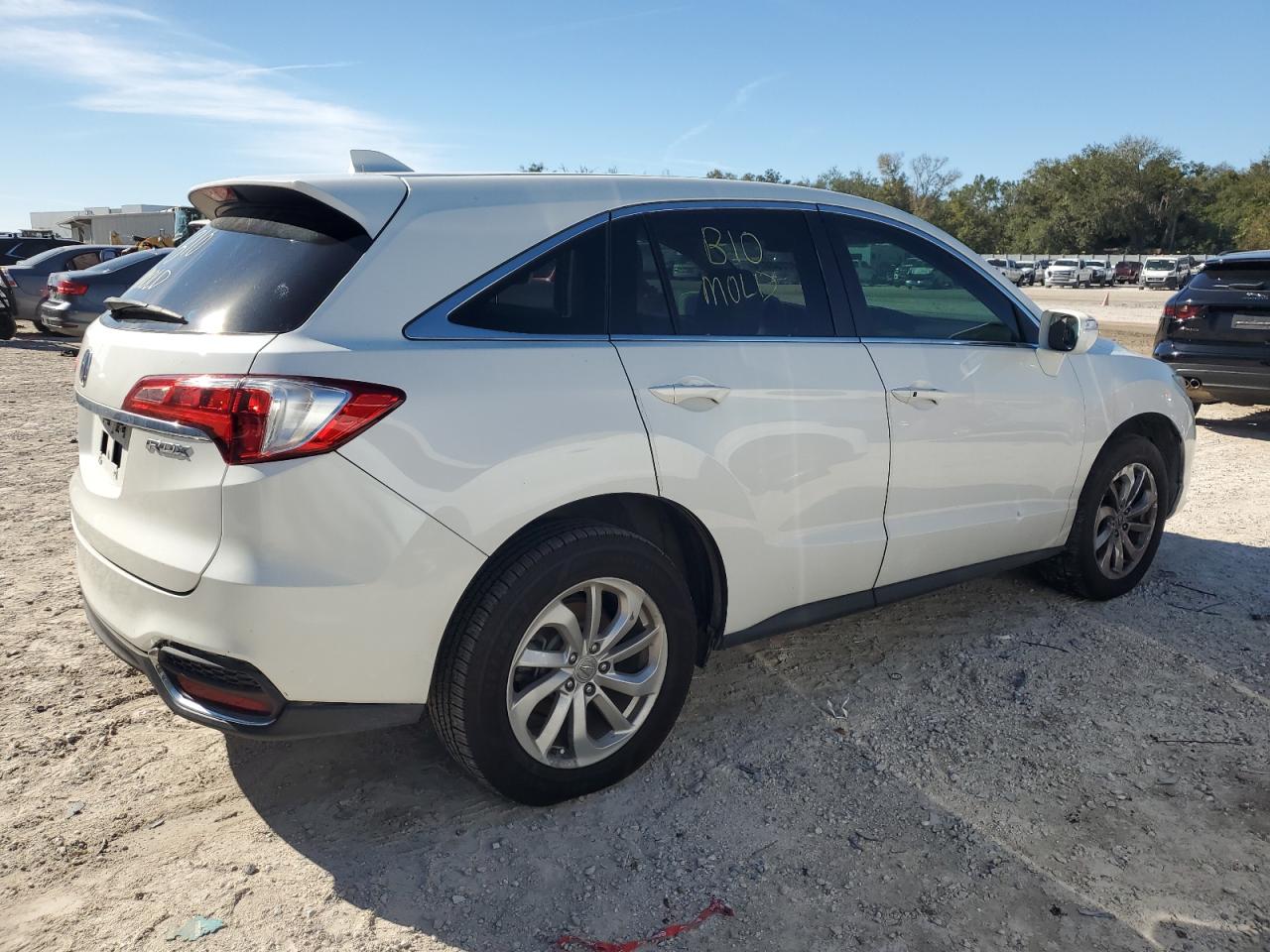 VIN 5J8TB3H59HL015665 2017 ACURA RDX no.3