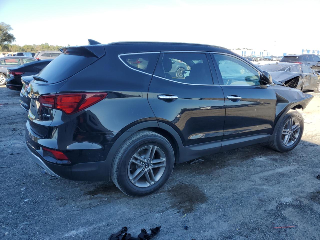 2017 Hyundai Santa Fe - Image 3