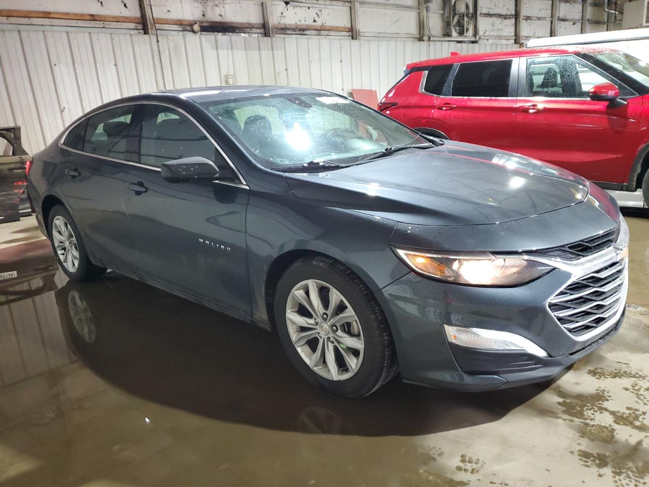 2020 Chevrolet Malibu - Image 4