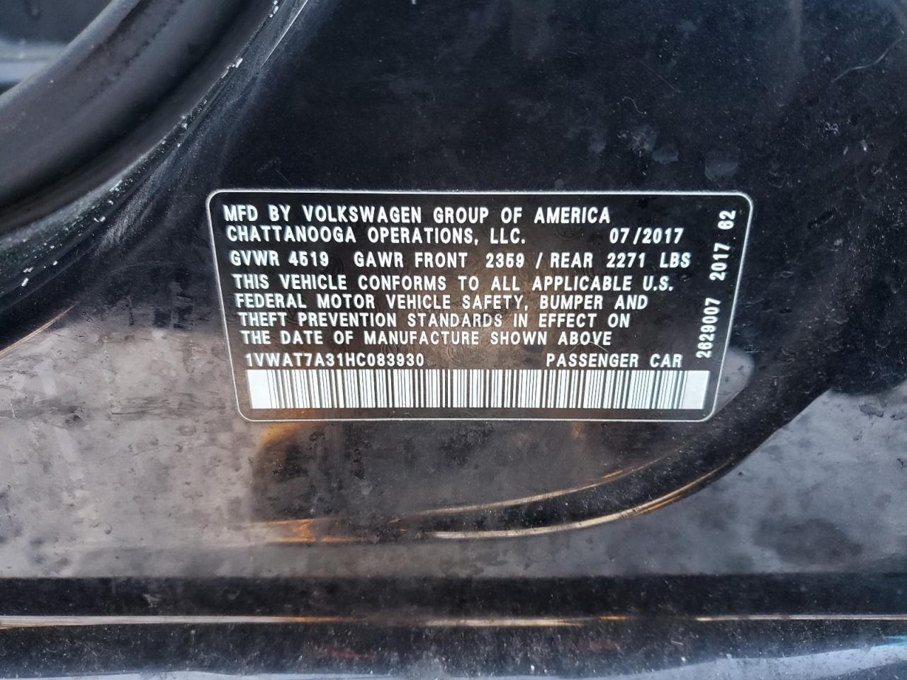 2017 Volkswagen Passat - Image 12