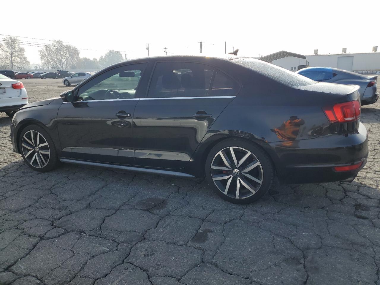 2014 Volkswagen Jetta - Image 2