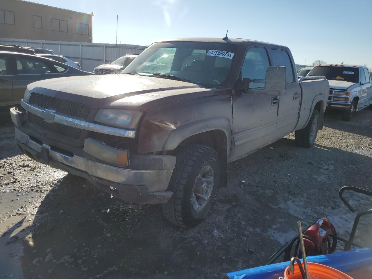 2003 Chevrolet Silverado K1500 Heavy Duty for Sale in Kansas City, KS - Front End