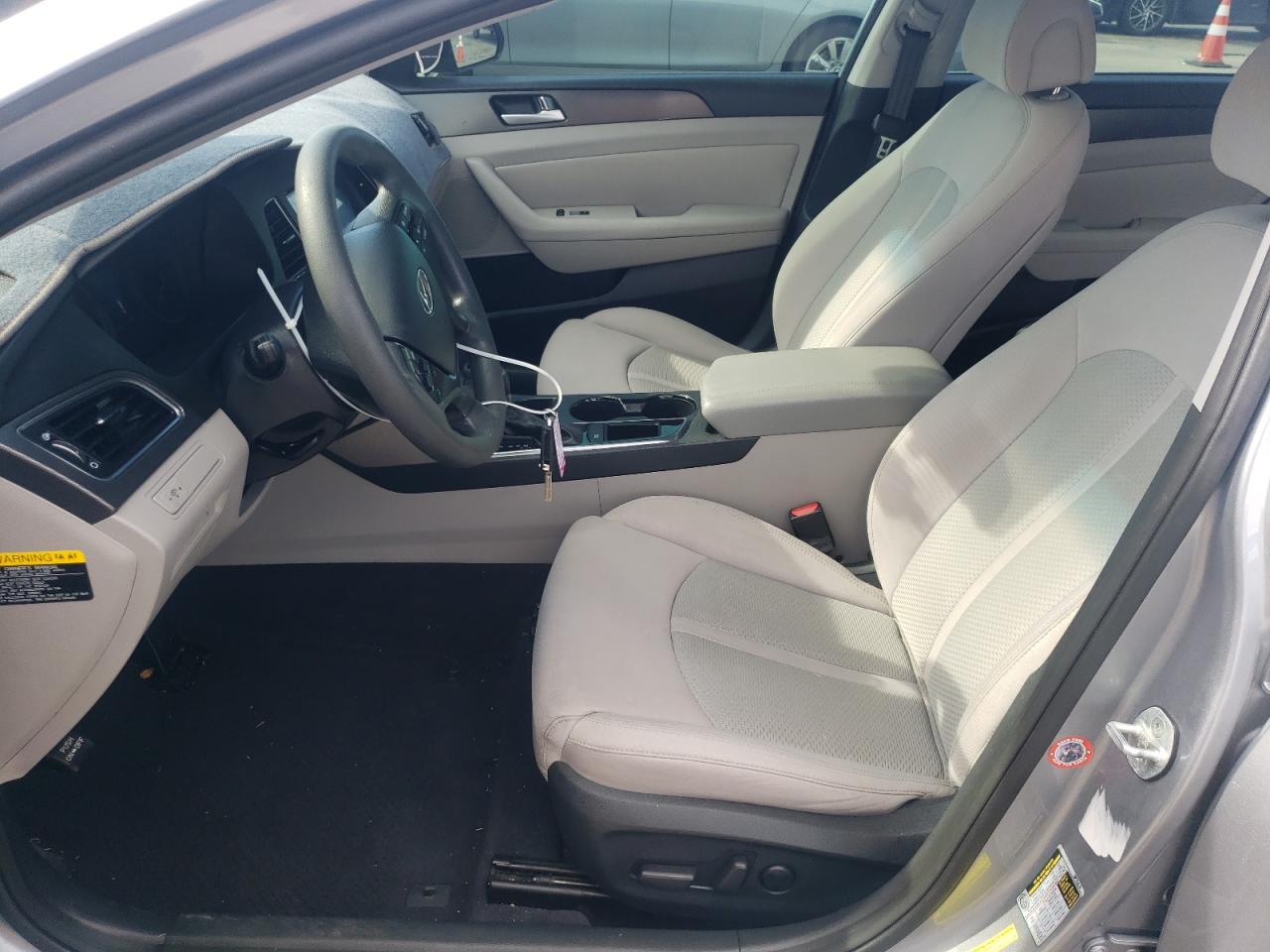 2015 Hyundai Sonata - Image 7