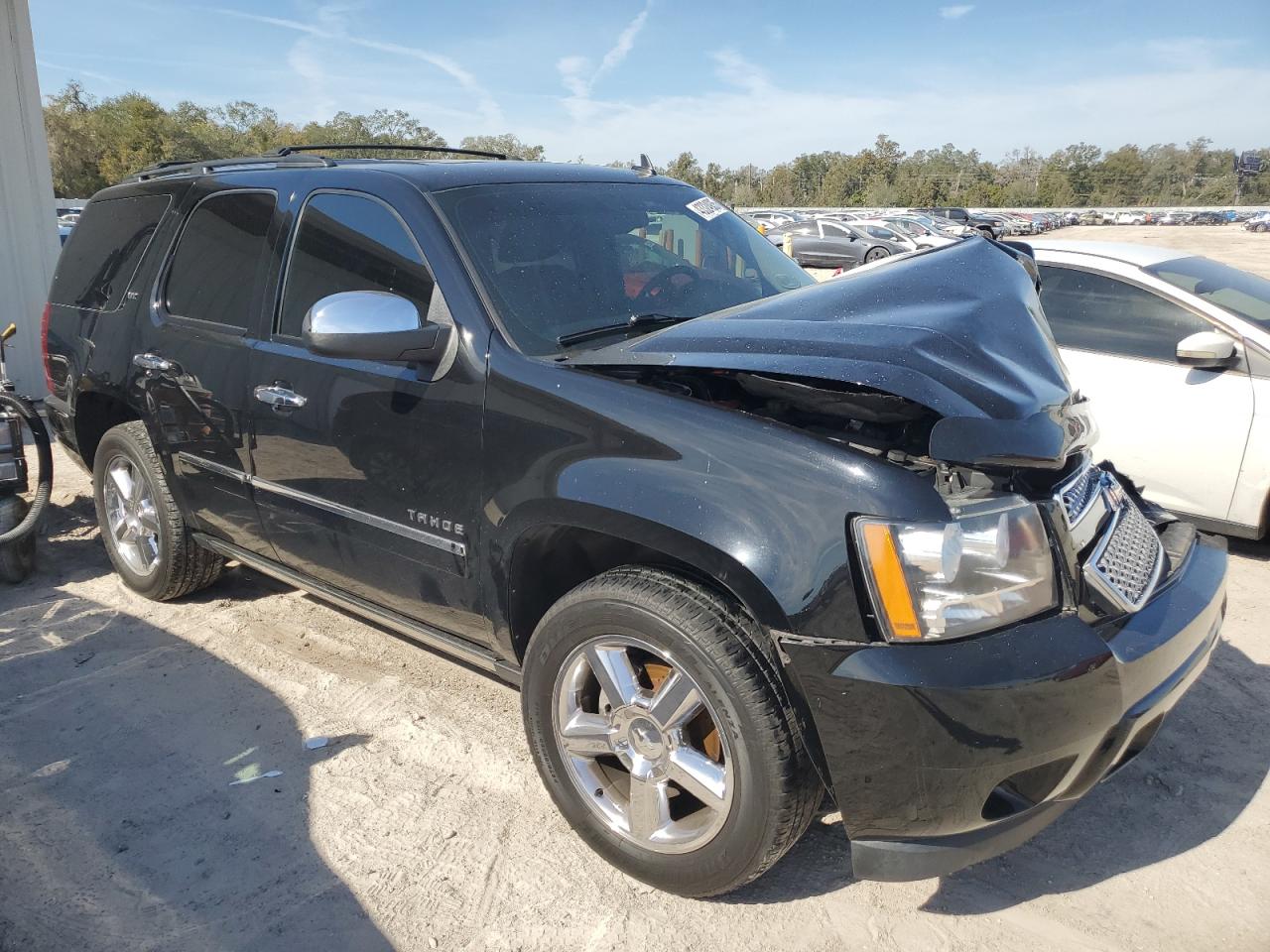 2011 Chevrolet Tahoe - Image 4