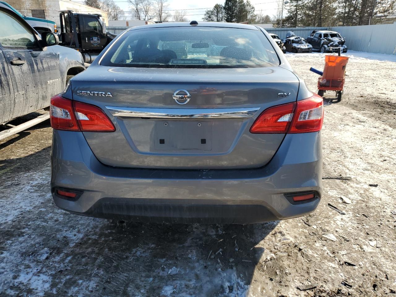 2019 Nissan Sentra - Image 6