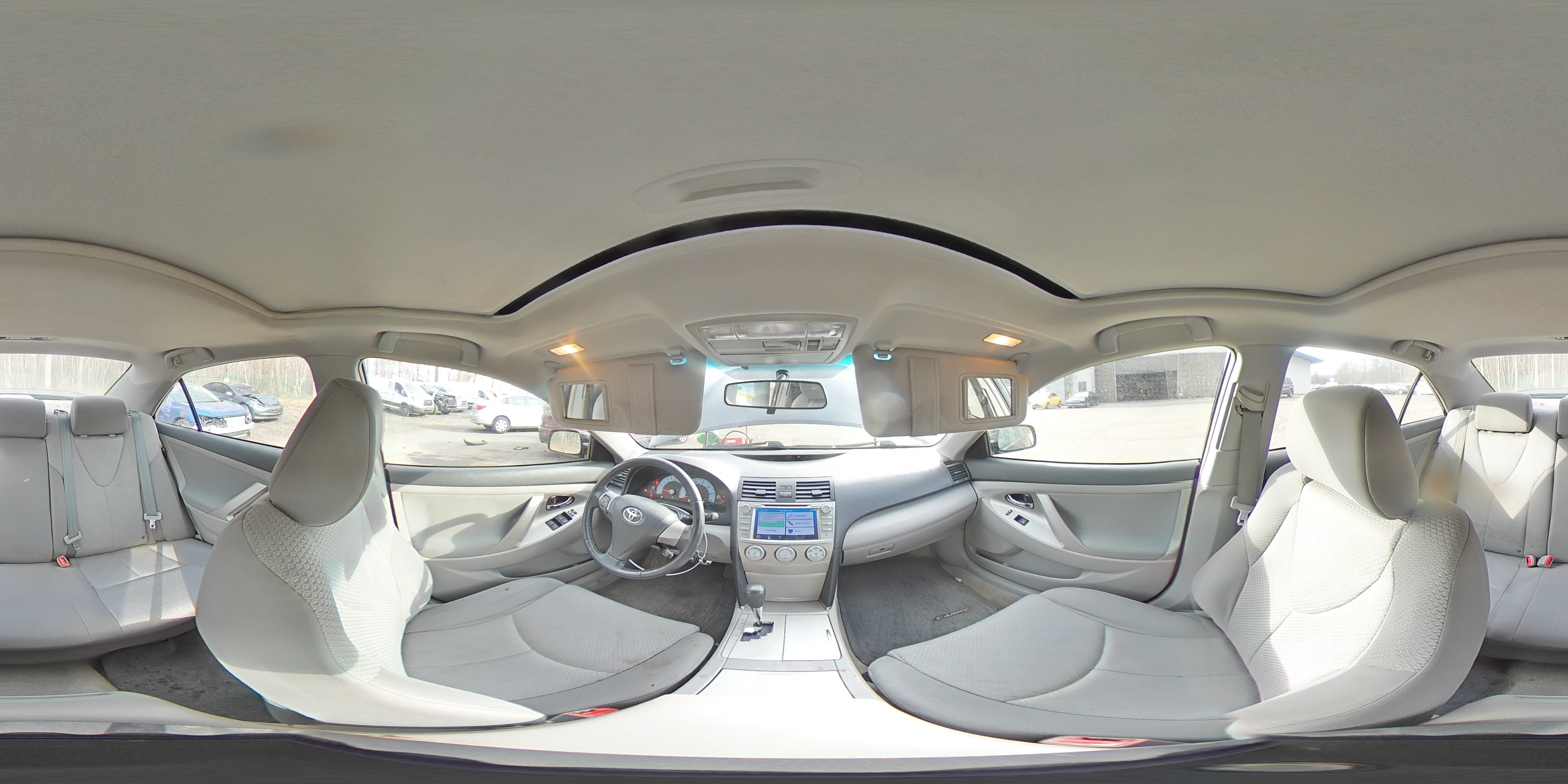 2011 Toyota Camry - Image 12