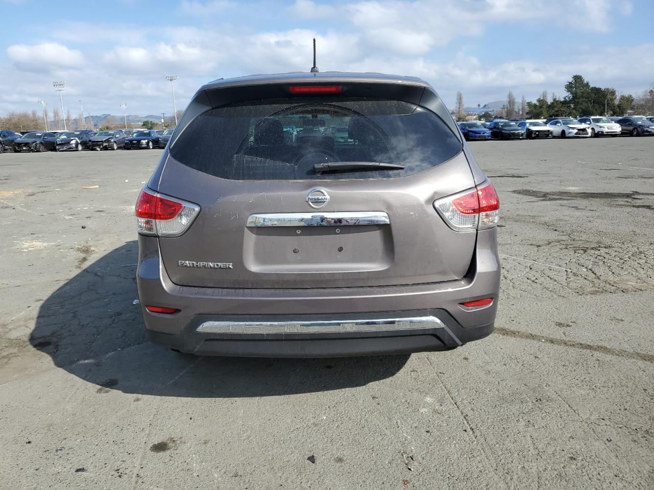 2014 Nissan Pathfinder - Image 6