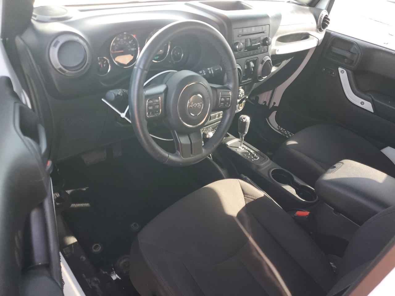 2015 Jeep Wrangler - Image 8