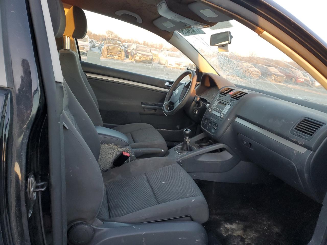 2009 Volkswagen Golf - Image 10