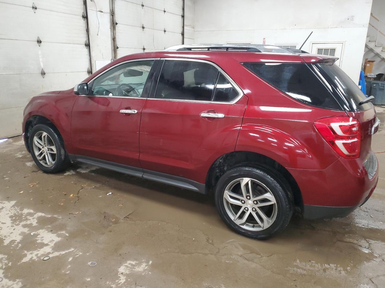 2017 Chevrolet Equinox - Image 2