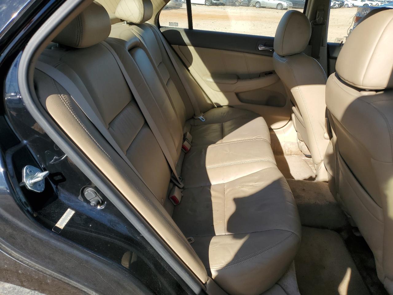 2003 Honda Accord - Image 10