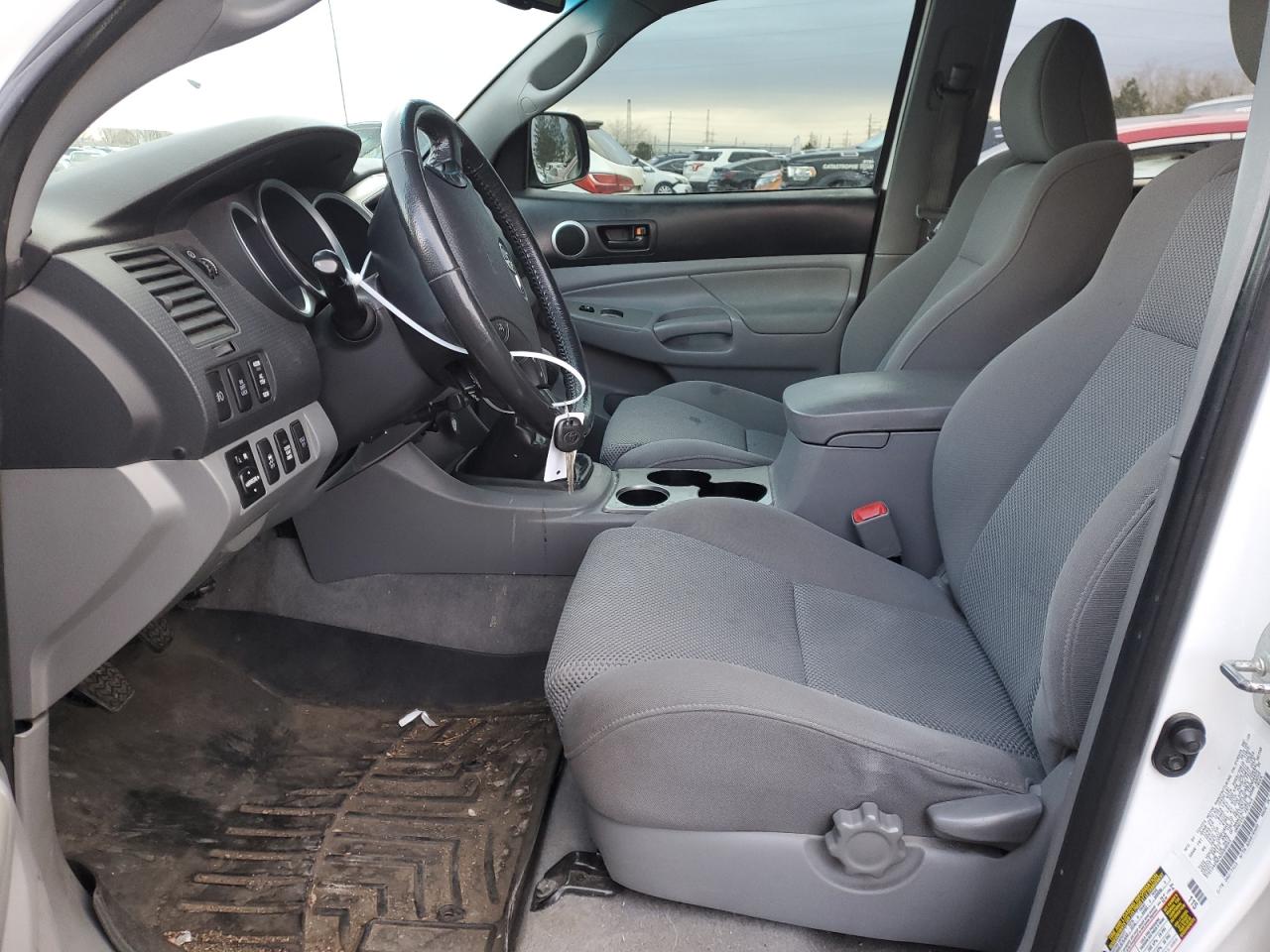 2010 Toyota Tacoma - Image 7