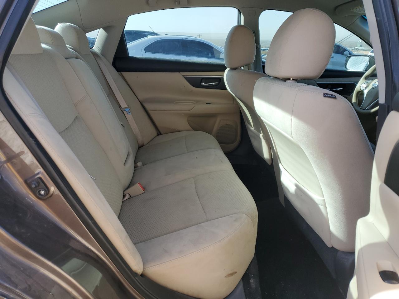 2015 Nissan Altima - Image 10