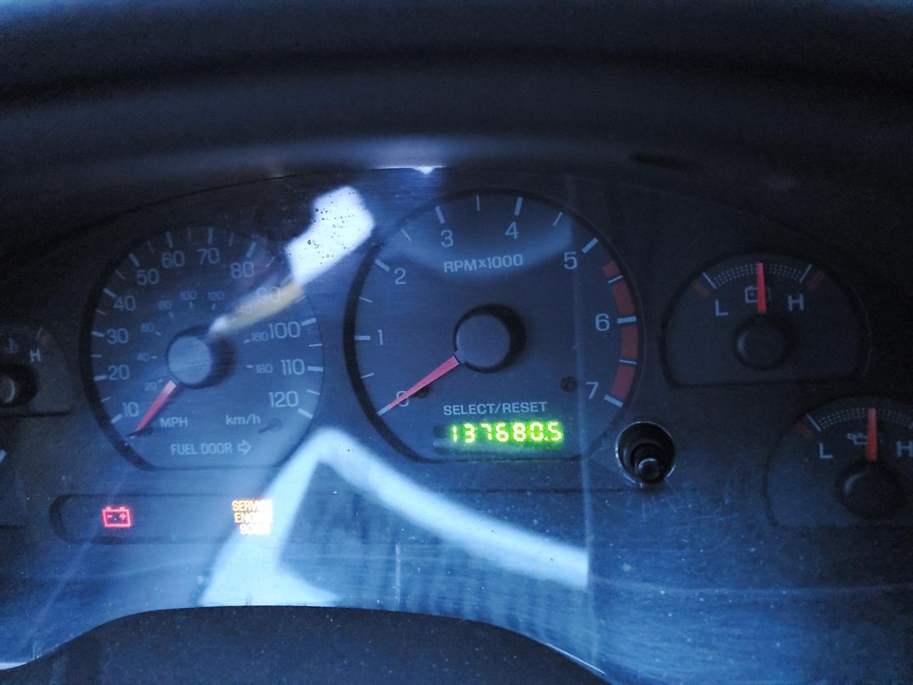 2004 Ford Mustang - Image 9