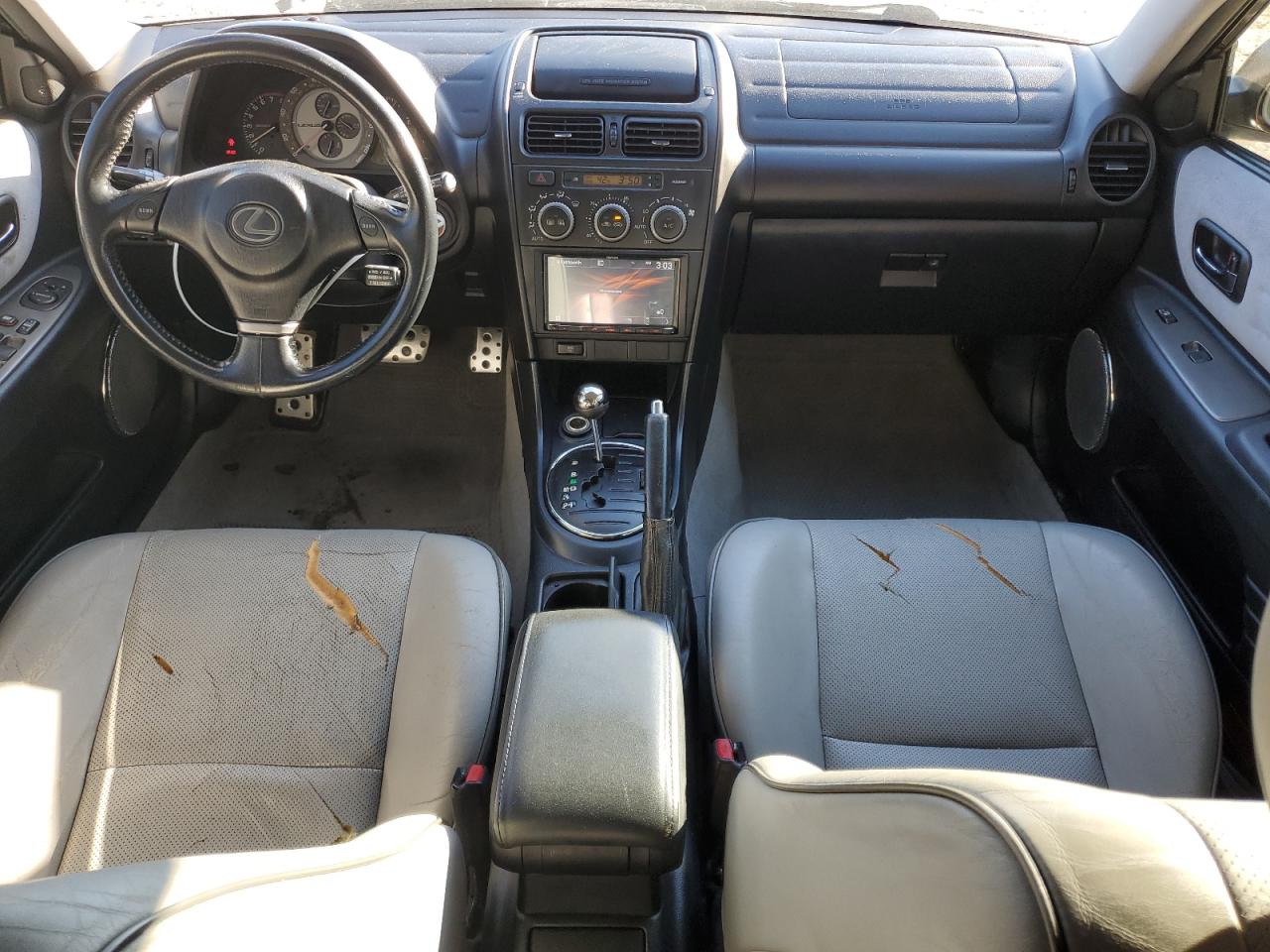 2003 Lexus IS - Image 8