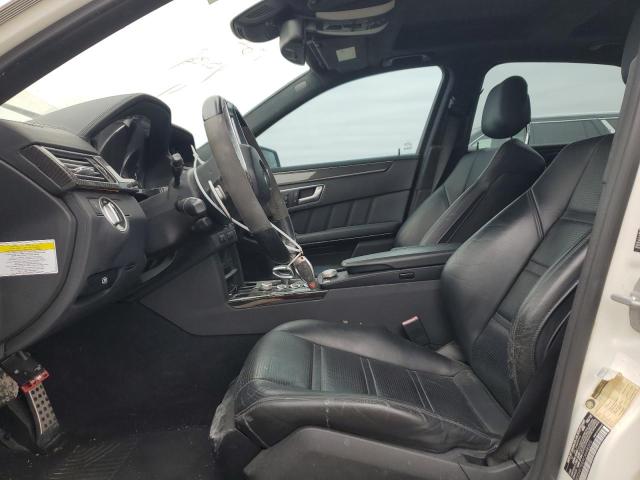 Седани MERCEDES-BENZ E-CLASS 2012 Білий