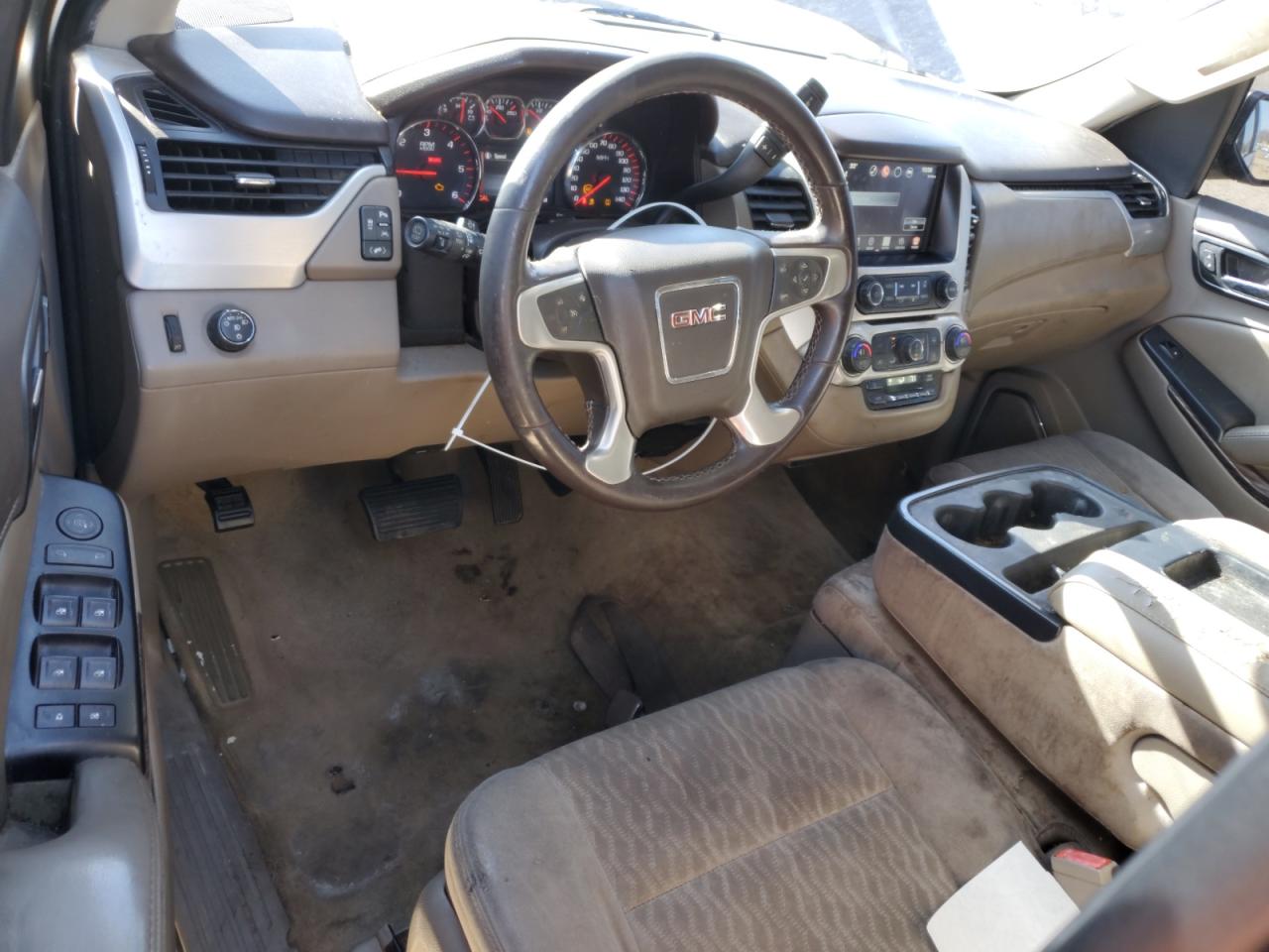 2016 GMC Yukon - Image 8
