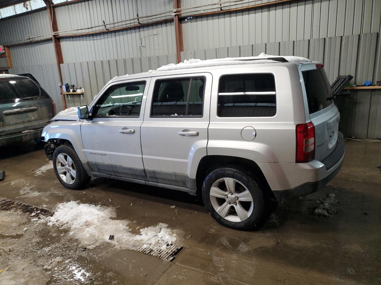 2011 Jeep Liberty (Patriot) - Image 2