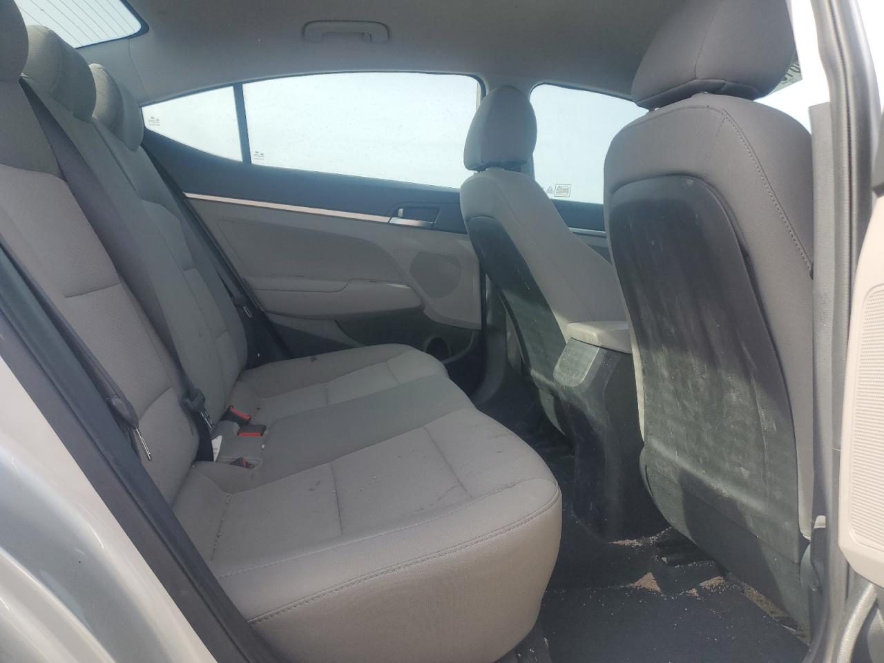 2019 Hyundai Elantra Se VIN: 5NPD74LF4KH438353 Lot: 43081575