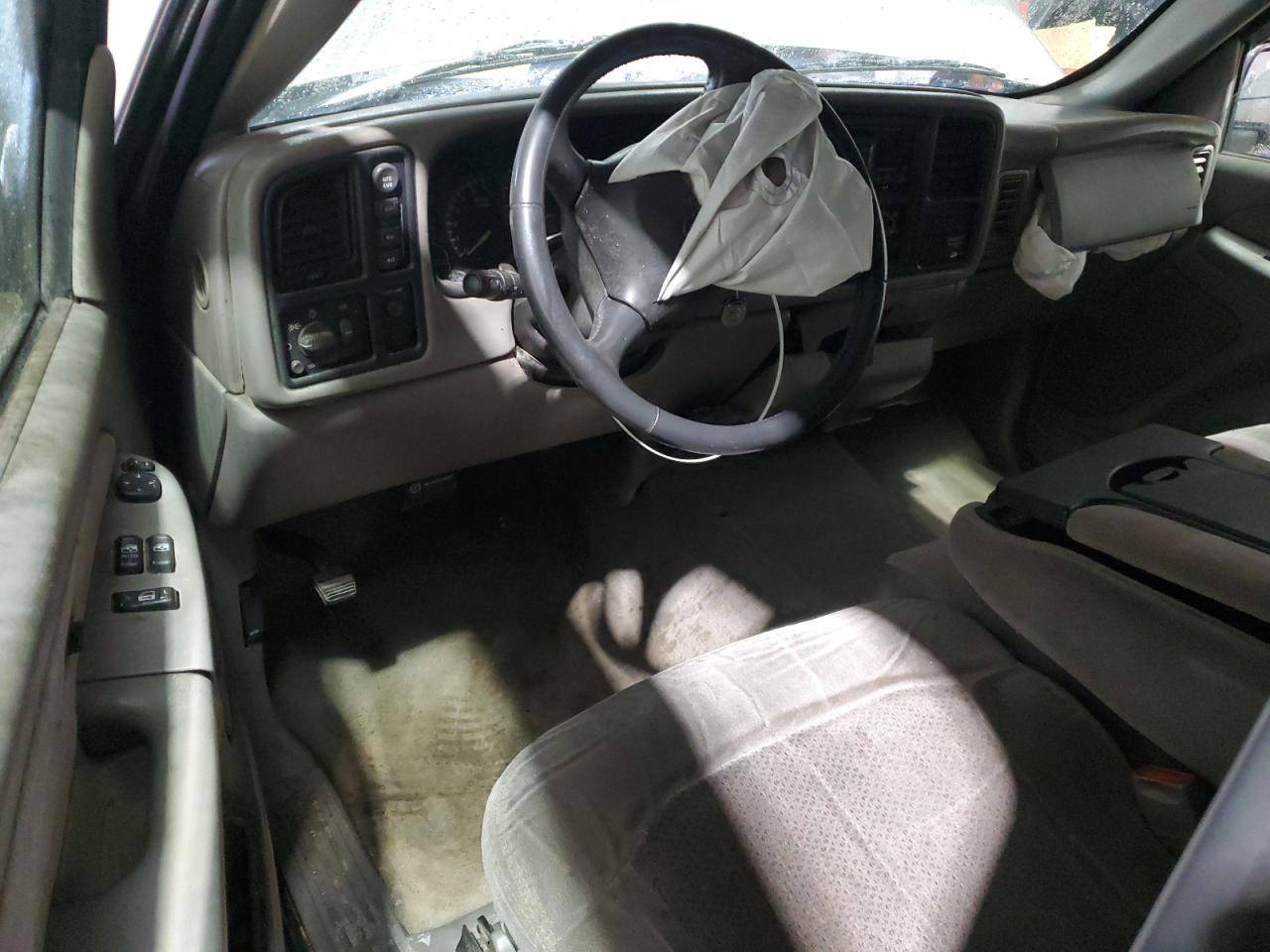2000 Chevrolet Silverado - Image 8