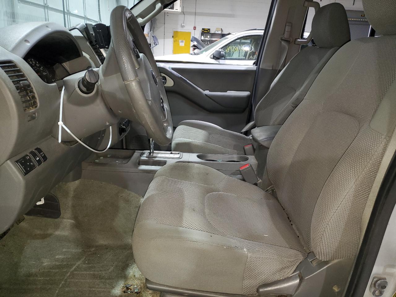 2014 Nissan Navara (Frontier) - Image 7