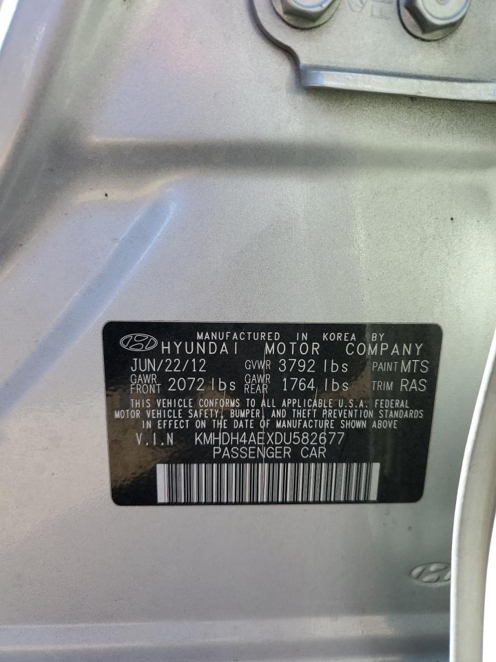 2013 Hyundai Elantra - Image 12