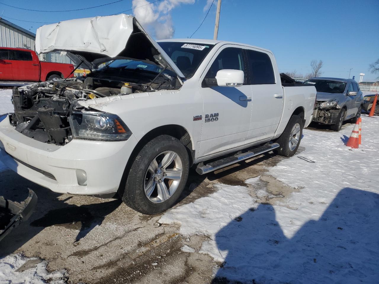 2016 Ram 1500 Sport for Sale in Pekin, IL - Front End