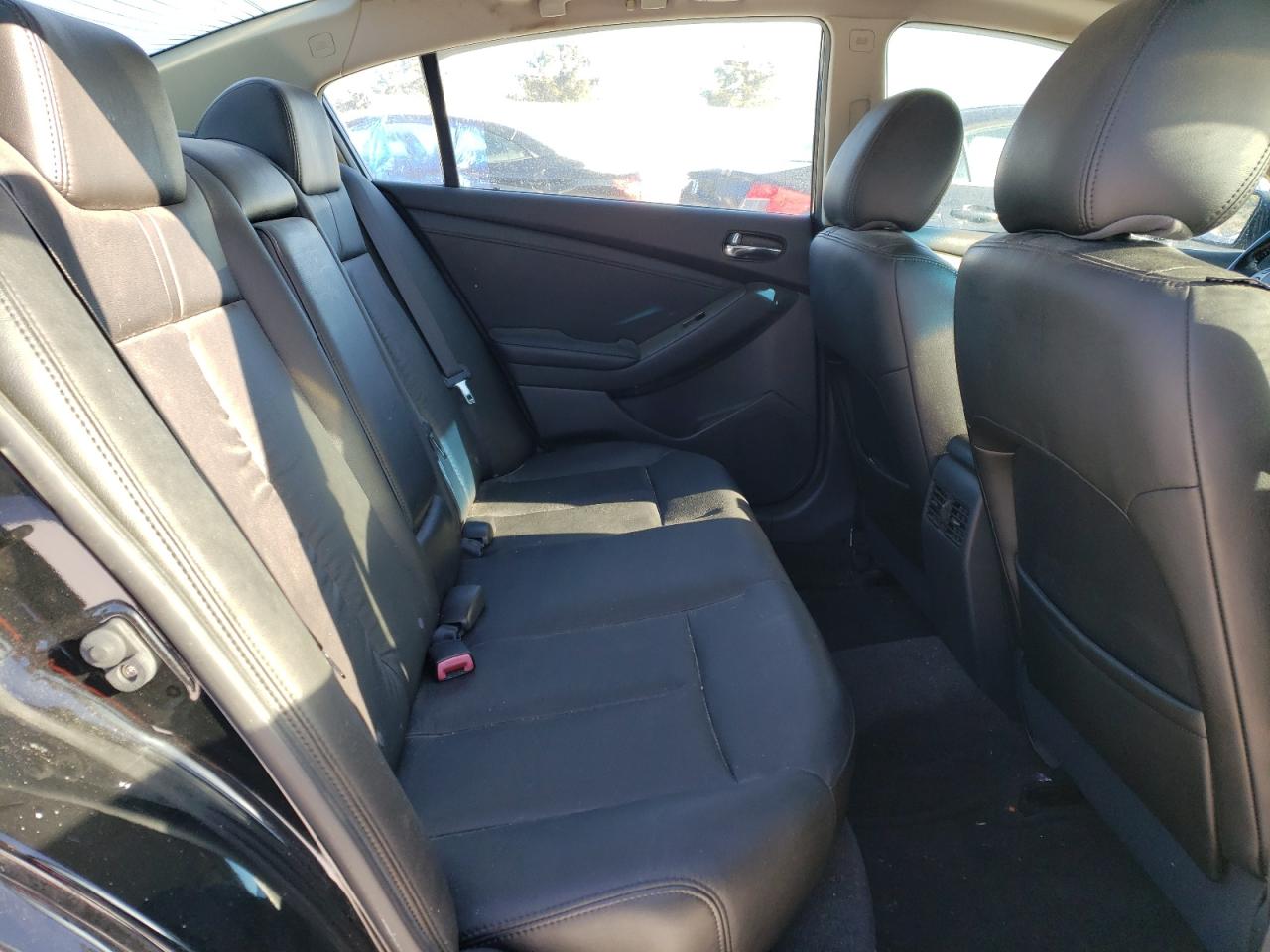 2009 Nissan Altima - Image 10