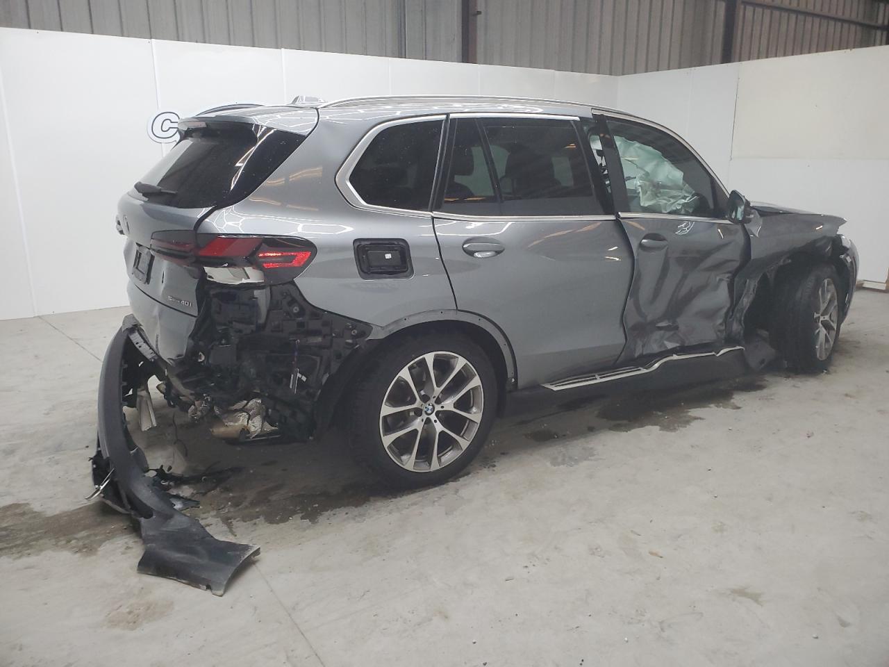 2024 BMW X5 - Image 3
