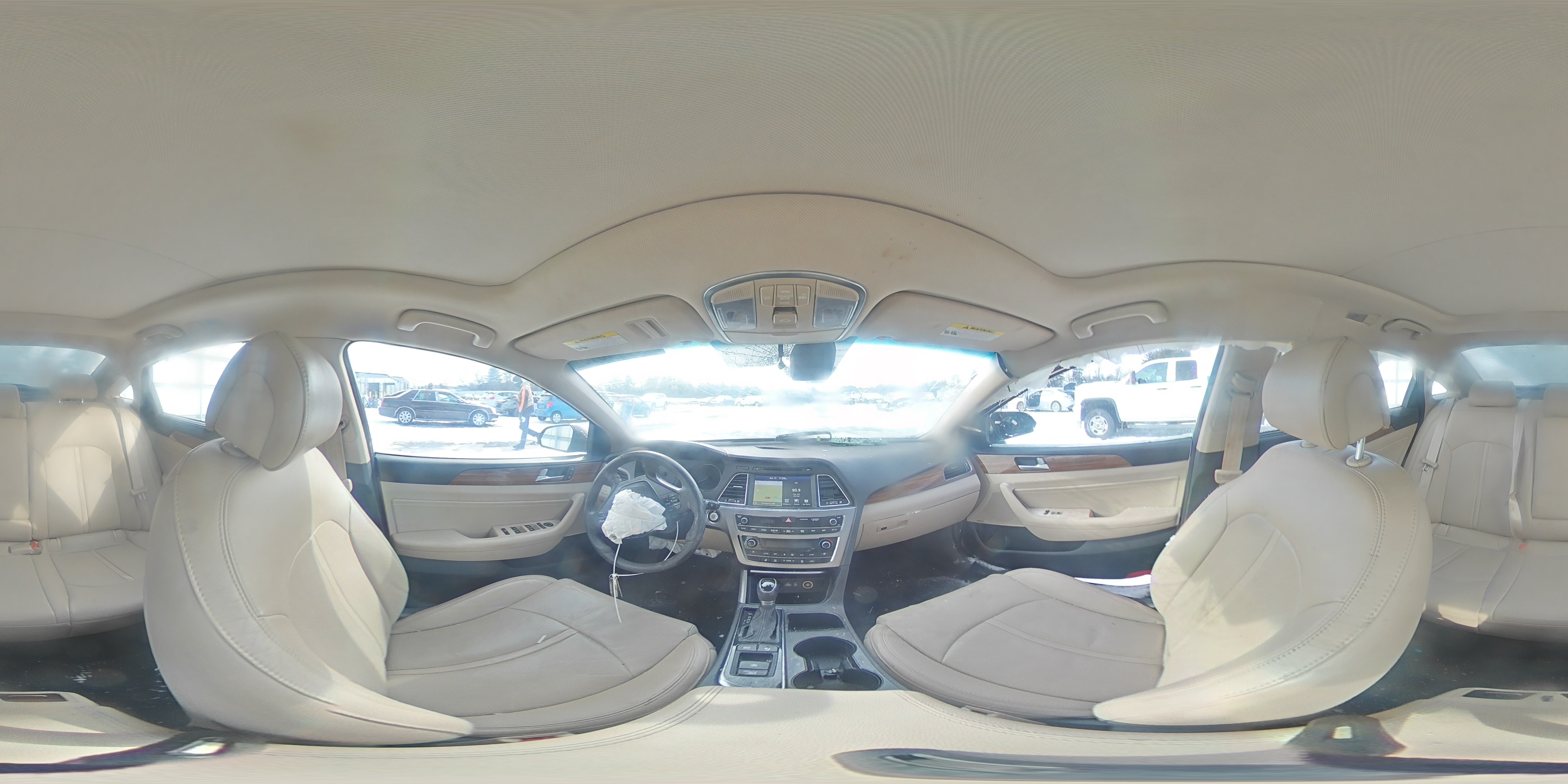 2015 Hyundai Sonata - Image 13