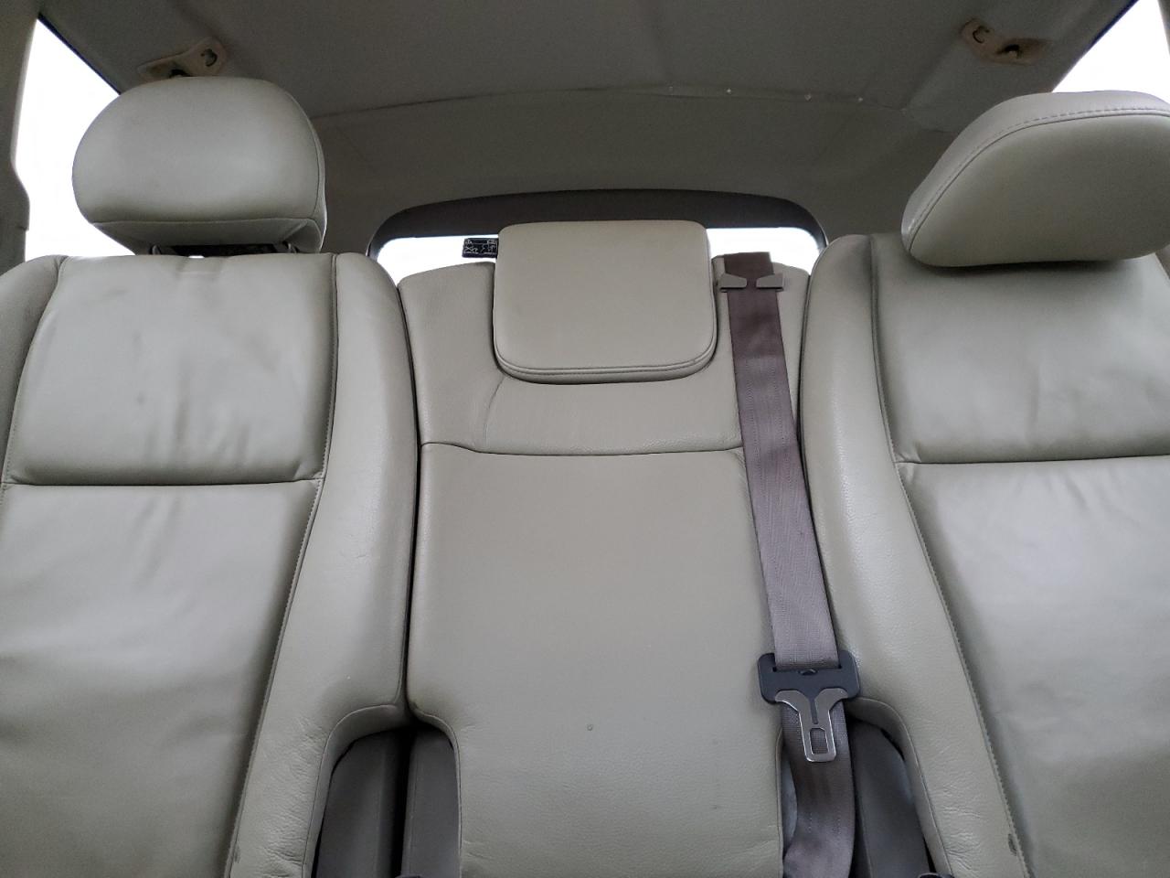 2004 Volvo XC90 - Image 10