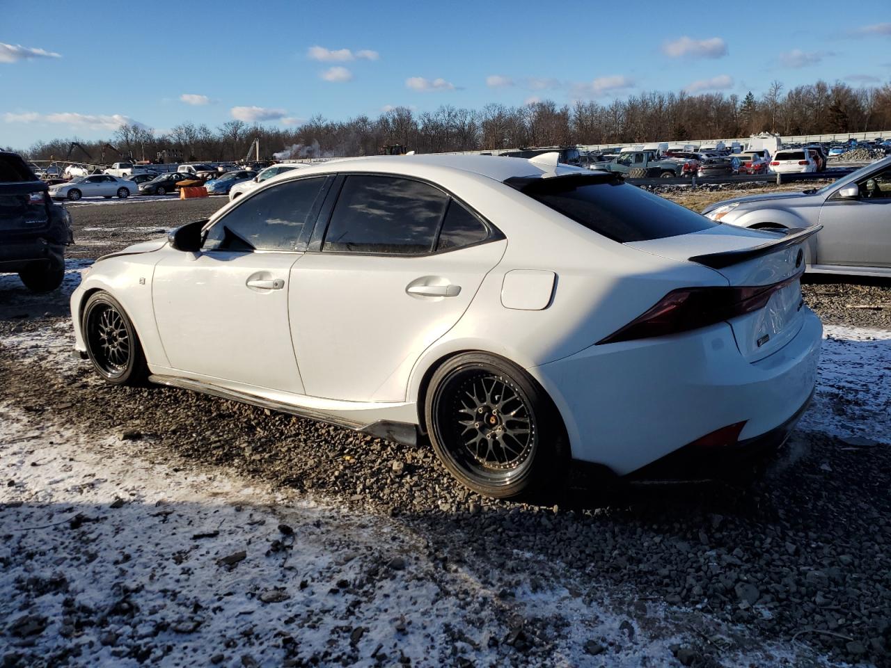 2015 Lexus IS - Image 2
