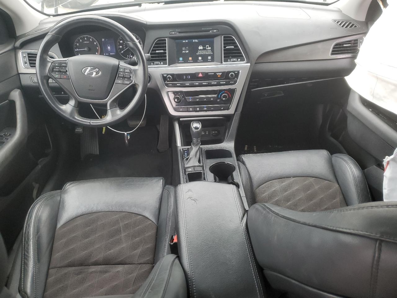 2017 Hyundai Sonata - Image 8