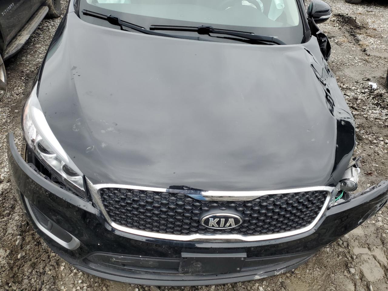 2017 Kia Sorento - Image 11