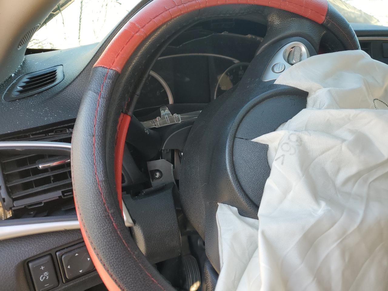 2016 Nissan Sentra - Image 9